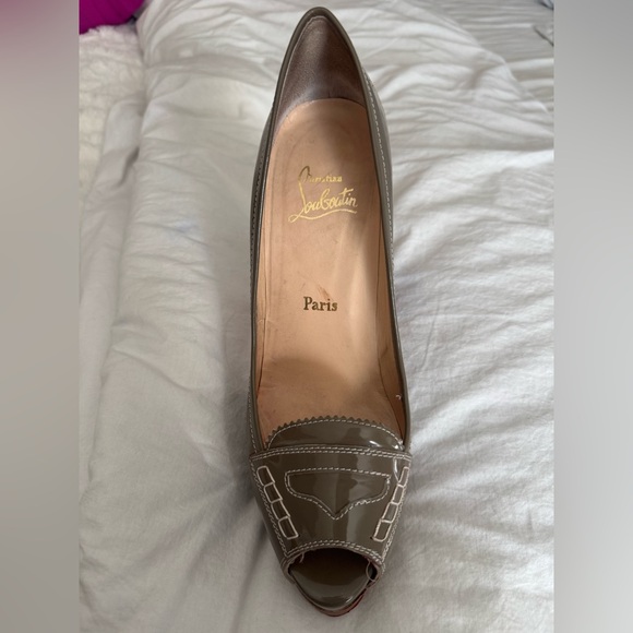 USED Christian Louboutin Peniche 140 Patent Chic. Size 40.5. - Picture 3 of 3